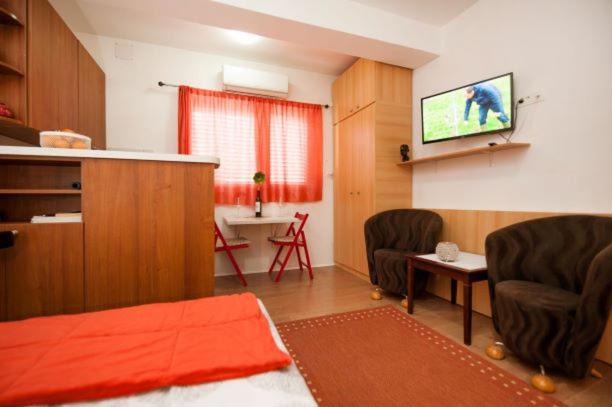 Bacvice Apartamento | Centar 1 Private Room with Ensuite and Kitchenette