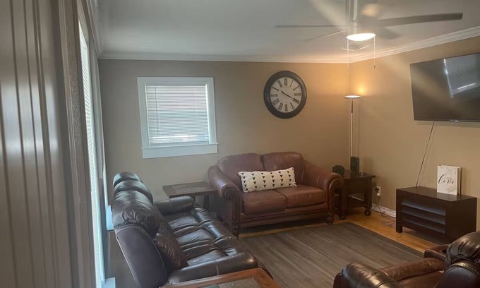 Midland Casa | Centennial House, Smart TVs in each room