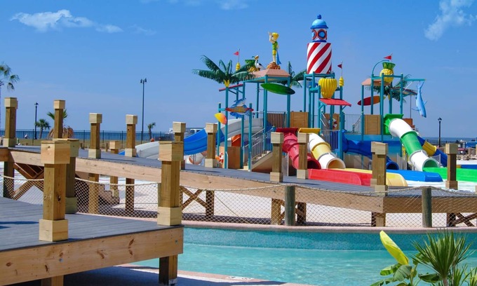Gulfport Hotel | Grand Centennial Hotel at Centennial Plaza - Gulfport