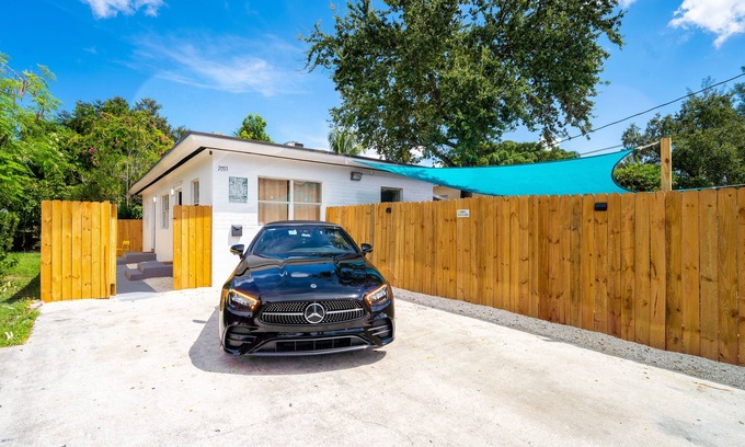 Liberty City Apartamento | Center Location 1 Bad + 1 Bath w/Private Yard #1
