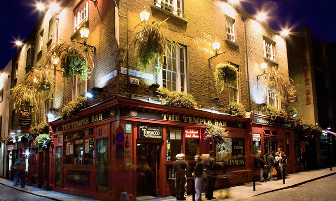 Temple Bar Apartamento | Central 2-Bed Apartment Steps from Temple Bar – Walk to Pubs & Restaurants!