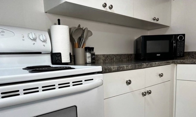 Prince George Casa | Central 2 Bedroom 1 Bath Suite!