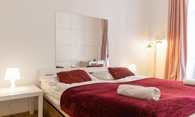 Landstrasse Apartamento | Central 3BR shared Apt. Near Rennweg