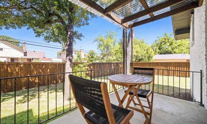 Park Central Casa | Central 4bd home, hwy access, close 2 everything