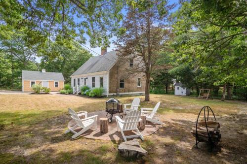 Orleans Casa | Central AC Close to Nauset Beach