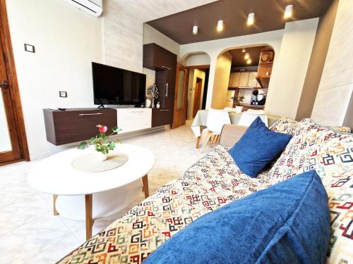 Stara Zagora Apartamento | Central Apartment - Spacious designer property in Stara Zagora