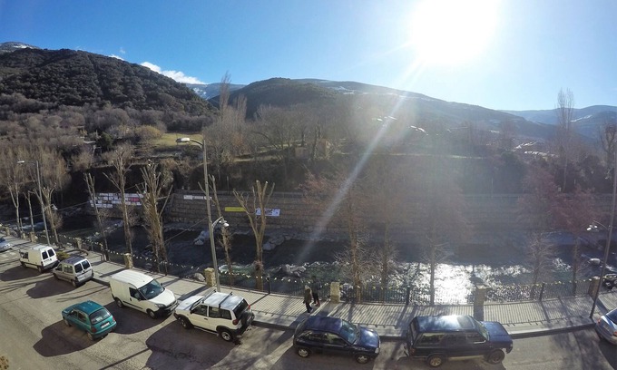 Sort Condominio | Céntrico apartamento con vistas al río