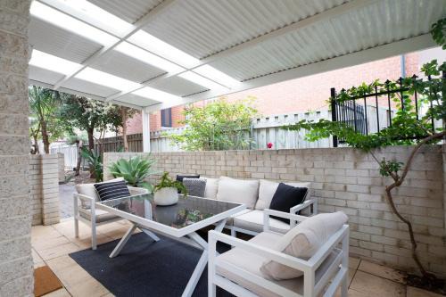 South Perth Apartamento | Central Apartment, Zoo Abode