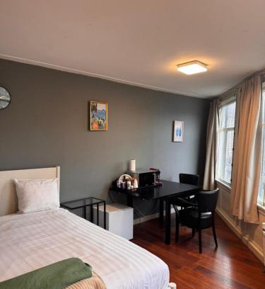 Burgwallen Nieuwe Zijde Casa | Central B&B Apartment in Amsterdam