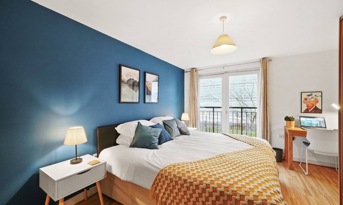 Bishop's Stortford Apartamento | Apartamento-Baño privado con ducha-Apartamento-Balcón-42 Swallow Crt Apartment