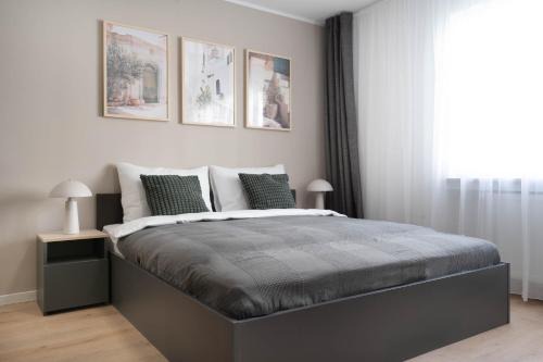Old Town Apartamento | Central Bonn Apartments I private parking I home2share