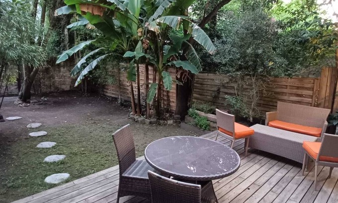 Saint-Michel - Nansouty - Saint-Genes Casa | Central Bordeaux stone townhouse with garden🪴