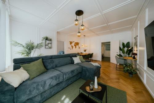 Balliz Apartamento | Central Boutique Apartment - Garden with Riveraccess