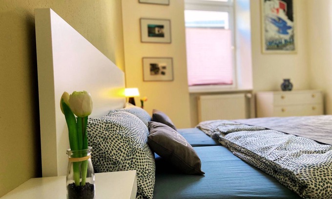 Alt-Kurenz Condominio | Central, bright + cozy vacation apartment (64 sqm) on the ground floor of an old detached house