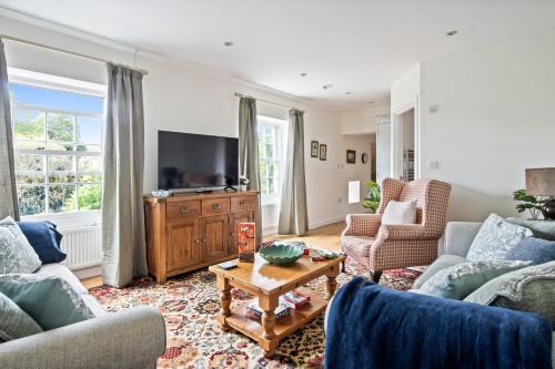 New Forest District Apartamento | Central Brockenhurst flat near pubs & trails