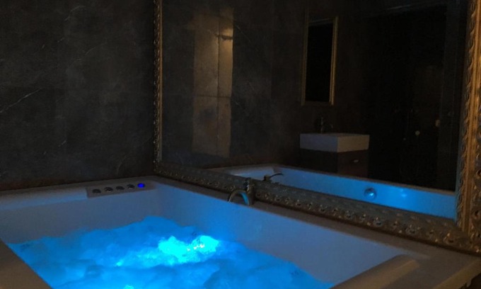 Zemun Apartamento | Central Business Apartments Jacuzzi