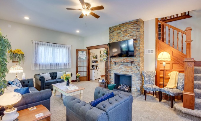 Chanute Casa | Central Chanute Historic Home w/ Porch!