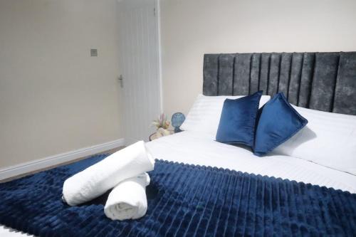 Coventry Apartamento | Central City Home-3 Bed Rooms- Parking-Netflix