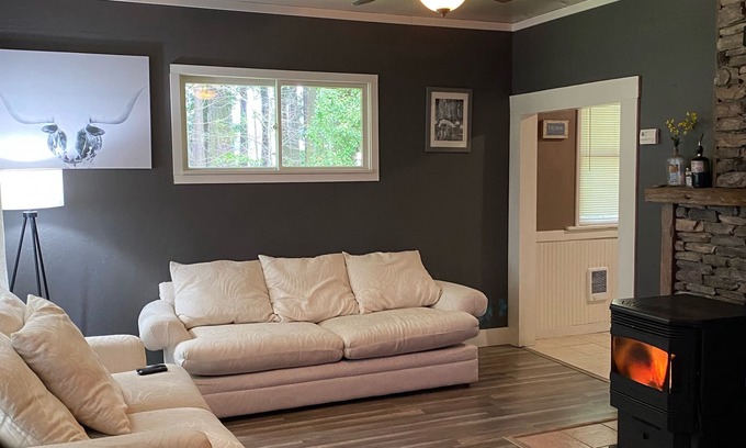 Port Angeles Casa | Central comfy home