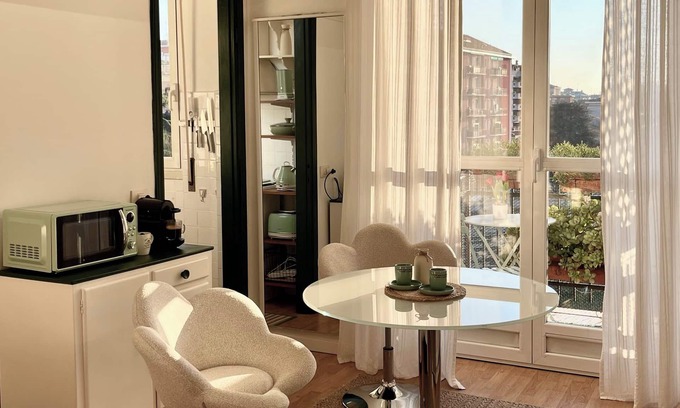 Dergano Apartamento | Central Cozy Green Studio, Steps from Dergano Metro