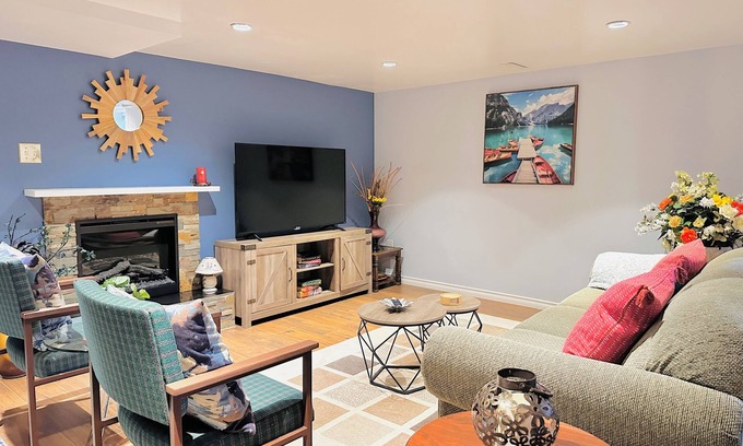 Varsity Casa | Central Cozy Stay- near C-train, office space, quiet, 2BR, sleeps 6