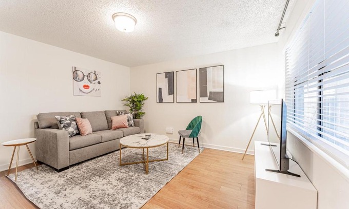 Brentwood Apartamento | Central Extended Stay 2BR Apartments