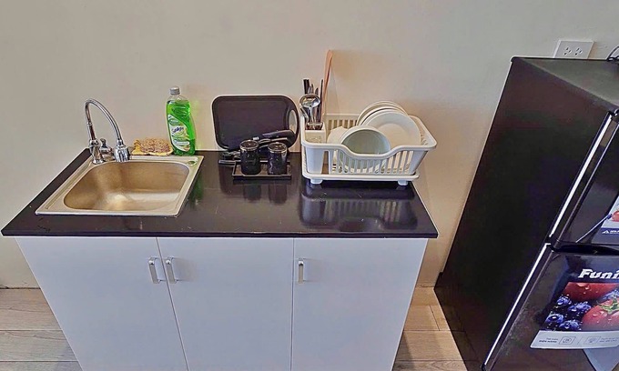 Nhat Tan Apartamento | Central Hanoi Apartment, Family-Friendly, Walk to Lake