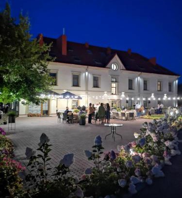 Radviliskis Hotel | Central Hotel Radviliškis