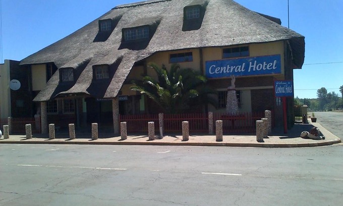 Warrenton Hotel | Central Hotel Warrenton