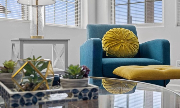 Indianapolis Casa | Central Indy Suite “C”