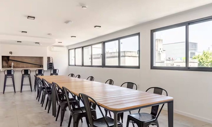 Ciudad Vieja Apartamento | Central location | Rooftop | Fitness center | Jacuzzi w/cost