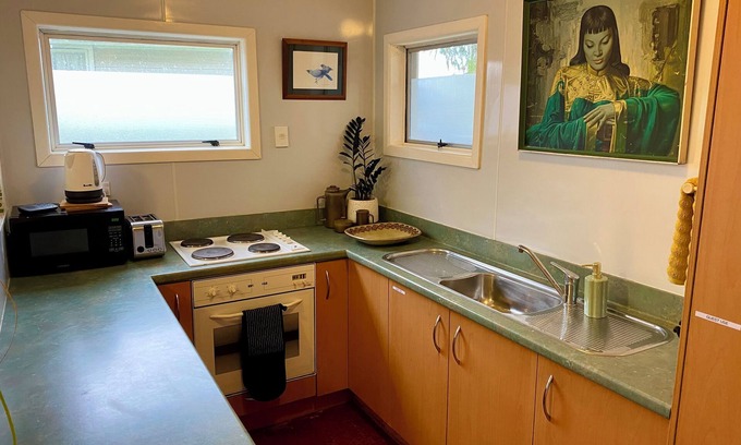 Auckland Apartamento | Central Māngere Bridge Gem, Family and Pet Friendly. Close to the Airport.