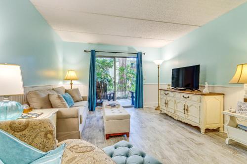 Mary Esther Apartamento | Central Mary Esther Condo 5 Mi to Okaloosa Island!