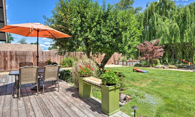 Medford Casa | ¡NUEVO! Central Medford Family Retreat w / Large Yard!