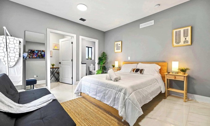 Liberty City Apartamento | Studio w/ Kitchenette - 15min to Wynwood