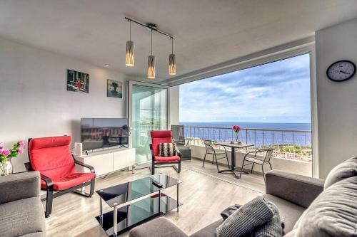 El Guincho Apartamento | Central Modern Apartment with Private parking & Ocean view & Coffee corner