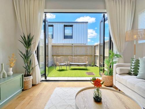 Grey Lynn Casa | Central Oasis Hideaway - Aircon 2-BR VS Backyard Close to Ponsonby