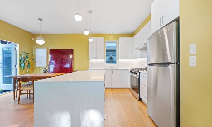 Mount Pleasant Casa | Central Peaceful Oasis: Queen bedroom w/en-suite available in shared house.