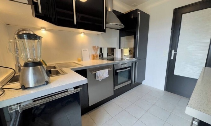 Ornex Apartamento | Central - Private parking - Quiet