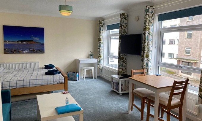 Sidmouth Apartamento | Estudio en el centro de Sidmouth con Sea Peeps