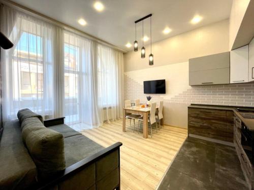 Petrovskoye Apartamento | Central street on Sumska 82a