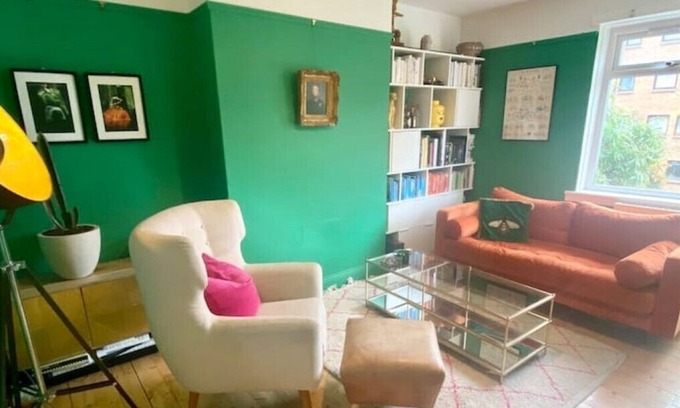 Morningside Casa | Central, stylish 2 bed house- Morningside Edinburgh with big garden