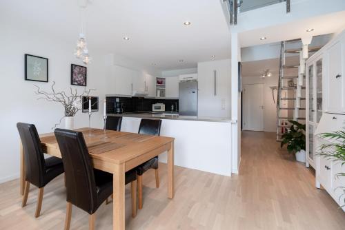 Stavanger Apartamento | Central top floor apartment