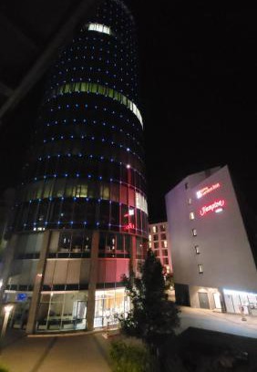 Westend Apartamento | Central Tower Magic View