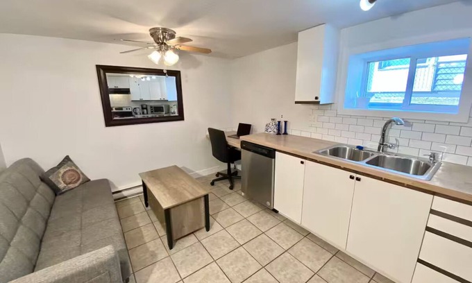 South Central Casa | Central with everything you need and more