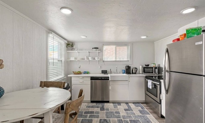 Provo Casa | CentralLocation, Walking Distance to Restaurants!