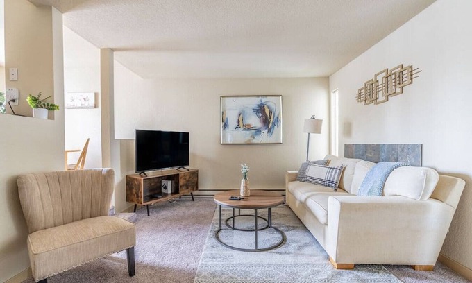 Shoreline Apartamento | Centrally located 1 bedroom