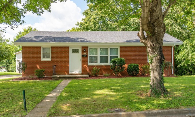 Lebanon Casa | Centrally Located 3 bed 1 bath