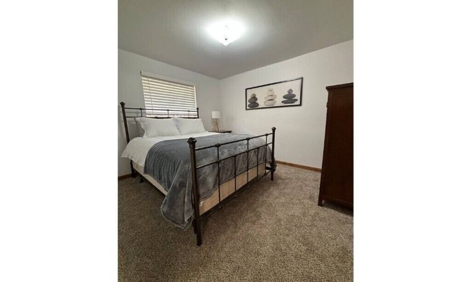 Brownstown Condominio | Centrally Located Cozy Duplex