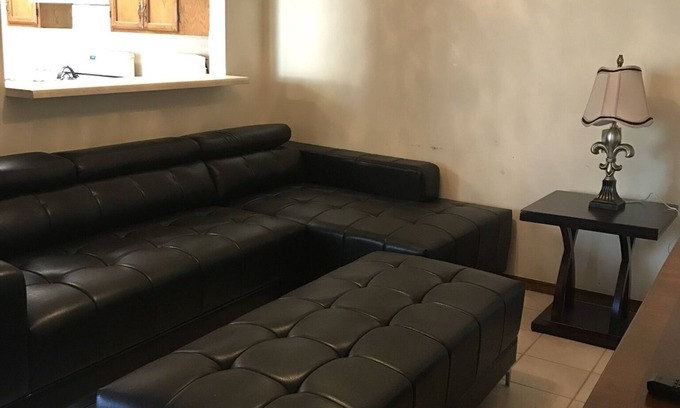 Eastern Division Casa | El Cosy Guest House está situado en el centro, cerca del centro médico y de la frontera con México